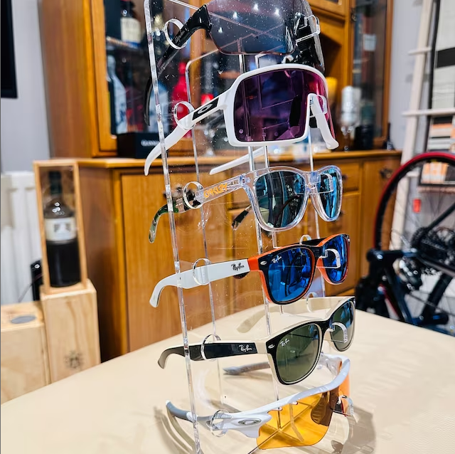 DS98 - Sunglass Display