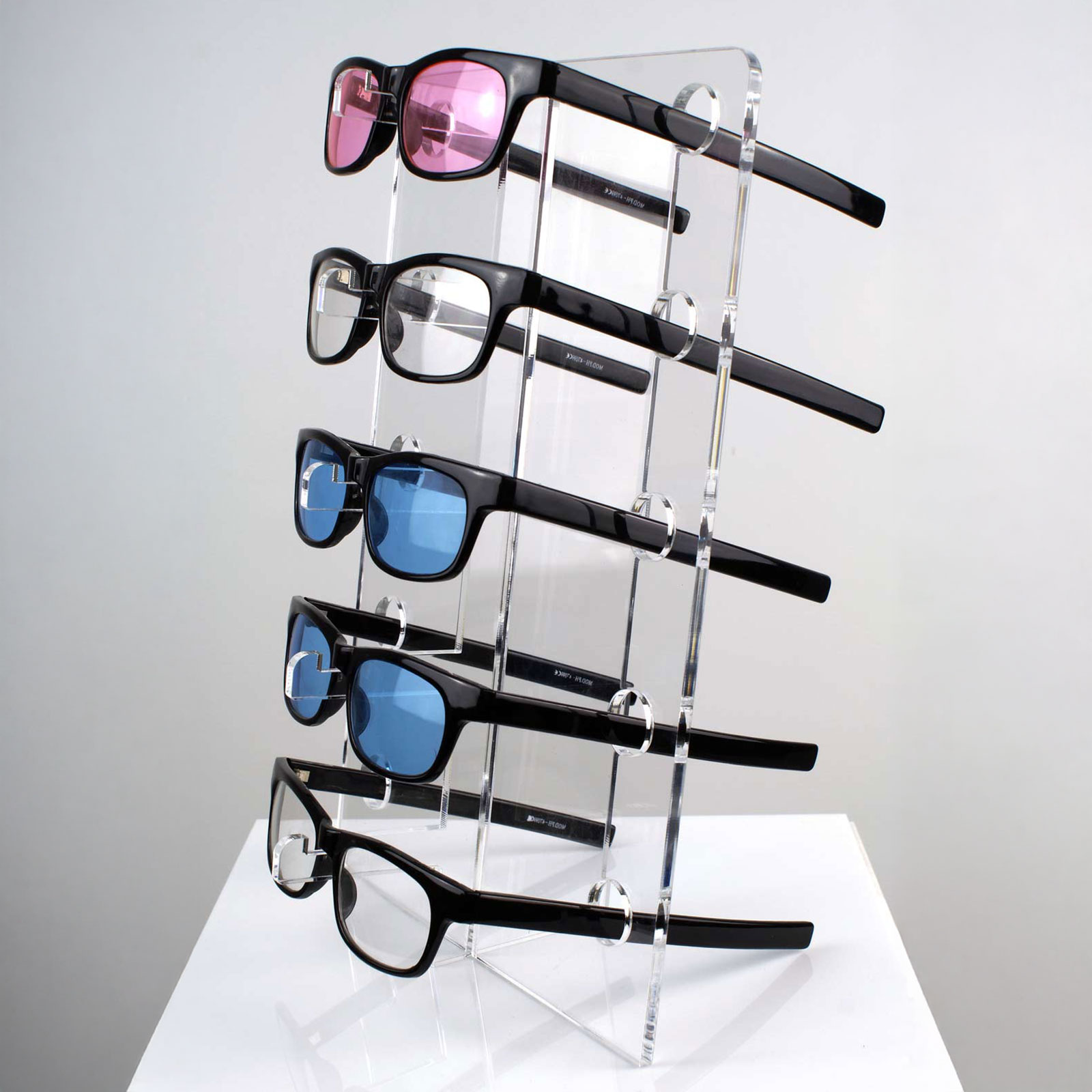 DS69 Sunglass Display Dressed