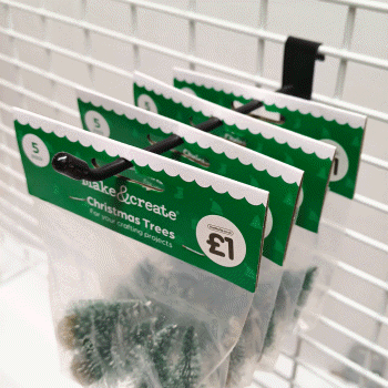 J10B-BLK-InUse-EA_20231218135345